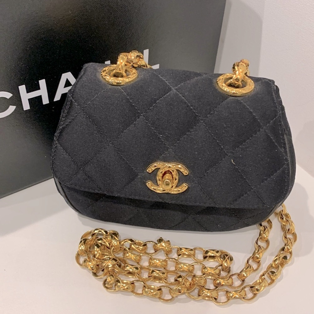 CHANEL 🖤 Vintage Quilted Satin Silk Mini Flap Bag Real Gold Bijoux Rope Chain